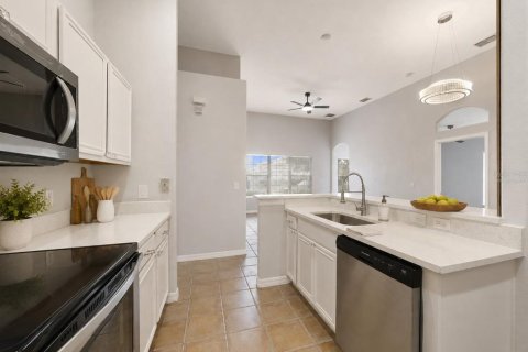 Townhouse in Orlando, Florida 3 bedrooms, 124.58 sq.m. № 2323175 - photo 6