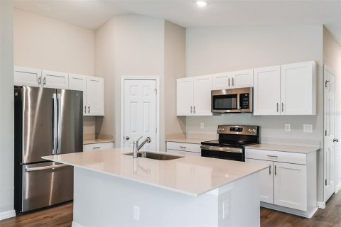 House in Lake Hamilton, Florida 3 bedrooms, 150.04 sq.m. № 1801672 - photo 2
