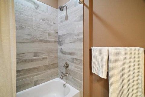 Casa en venta en Belleview, Florida, 4 dormitorios, 172.8 m2 № 1767701 - foto 16