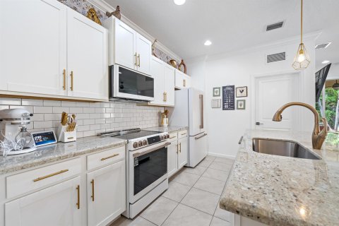 Casa en venta en Lake Worth, Florida, 4 dormitorios, 158.86 m2 № 2374449 - foto 3