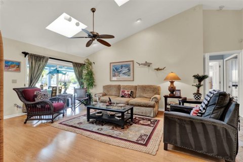 House in Longwood, Florida 4 bedrooms, 243.87 sq.m. № 1873483 - photo 8