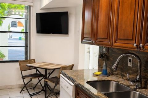 Copropriété à vendre à Miami, Floride: 3 chambres, 122.17 m2 № 2345435 - photo 7