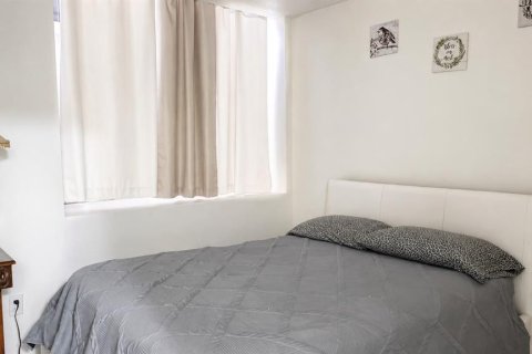 Copropriété à vendre à Miami, Floride: 3 chambres, 122.17 m2 № 2345435 - photo 14