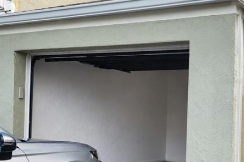 Copropriété à vendre à Miami, Floride: 3 chambres, 122.17 m2 № 2345435 - photo 3