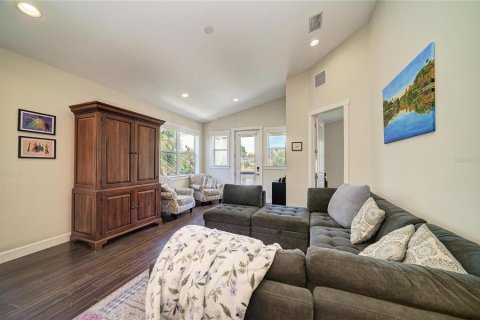House in Bradenton, Florida 4 bedrooms, 178.47 sq.m. № 2151563 - photo 11