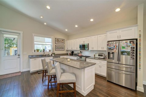 House in Bradenton, Florida 4 bedrooms, 178.47 sq.m. № 2151563 - photo 17