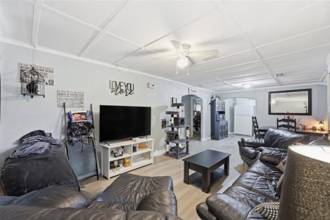 Villa ou maison à vendre à Leesburg, Floride: 2 chambres, 88.44 m2 № 2102449 - photo 9