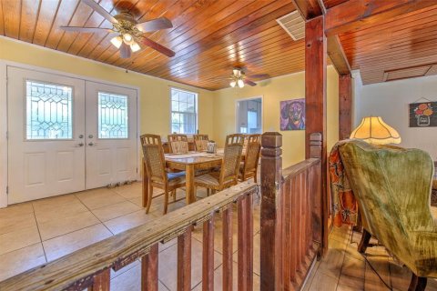 Villa ou maison à vendre à Zephyrhills, Floride: 4 chambres, 156.08 m2 № 1910004 - photo 17
