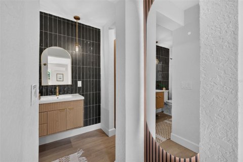 Casa en venta en Saint Petersburg, Florida, 5 dormitorios, 225.94 m2 № 2383422 - foto 20