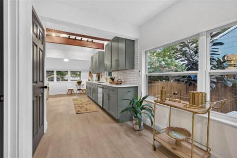 Casa en venta en Saint Petersburg, Florida, 5 dormitorios, 225.94 m2 № 2383422 - foto 11