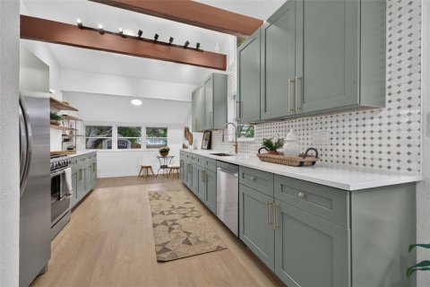 Casa en venta en Saint Petersburg, Florida, 5 dormitorios, 225.94 m2 № 2383422 - foto 12
