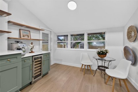 Casa en venta en Saint Petersburg, Florida, 5 dormitorios, 225.94 m2 № 2383422 - foto 18