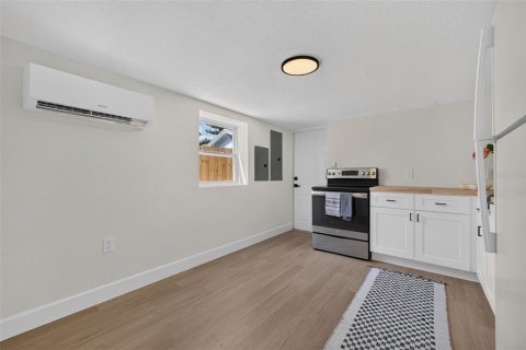 Casa en venta en Saint Petersburg, Florida, 5 dormitorios, 225.94 m2 № 2383422 - foto 25