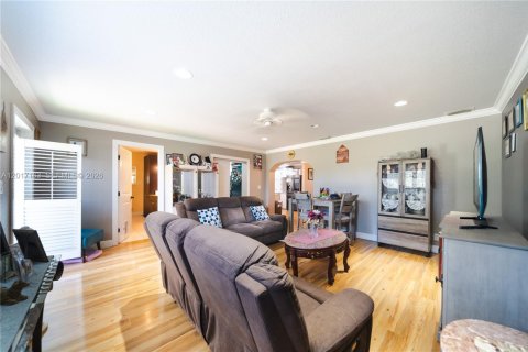 Villa ou maison à vendre à Hollywood, Floride: 4 chambres, 167.22 m2 № 2183253 - photo 11