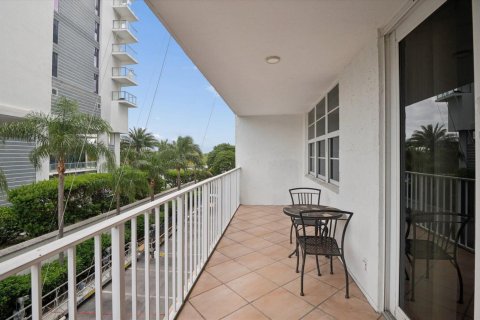 Condominio en venta en Fort Lauderdale, Florida, 2 dormitorios, 124.86 m2 № 2087933 - foto 6