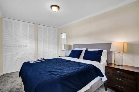 Villa ou maison à louer à Wilton Manors, Floride: 4 chambres, 222.69 m2 № 1982219 - photo 14