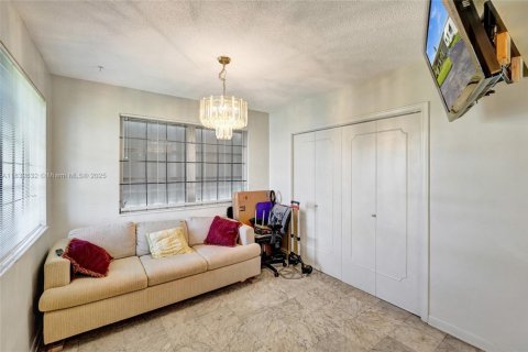 Casa en venta en Hollywood, Florida, 2 dormitorios, 102.01 m2 № 1846126 - foto 13
