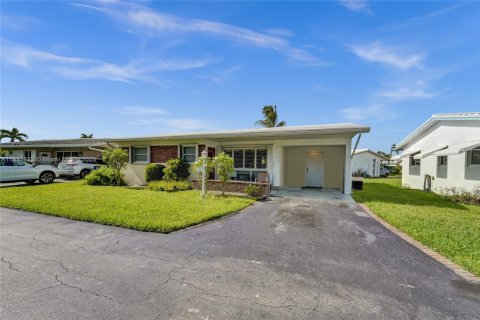 Casa en venta en Hollywood, Florida, 2 dormitorios, 102.01 m2 № 1846126 - foto 1