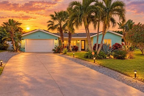 Villa ou maison à Bradenton, Floride 2 chambres, 136.47 m2 № 2405430