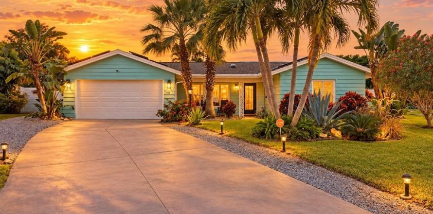 Villa ou maison à Bradenton, Floride 2 chambres, 136.47 m2 № 2405430