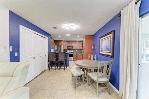 Villa ou maison à vendre à Bradenton, Floride: 2 chambres, 136.47 m2 № 2405430 - photo 15