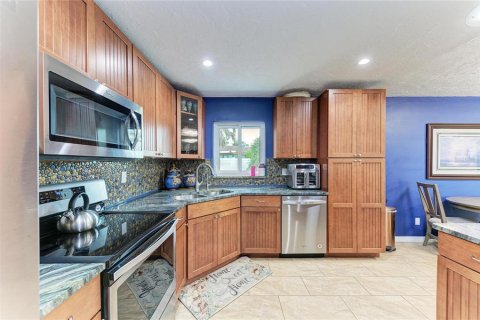 Villa ou maison à vendre à Bradenton, Floride: 2 chambres, 136.47 m2 № 2405430 - photo 11