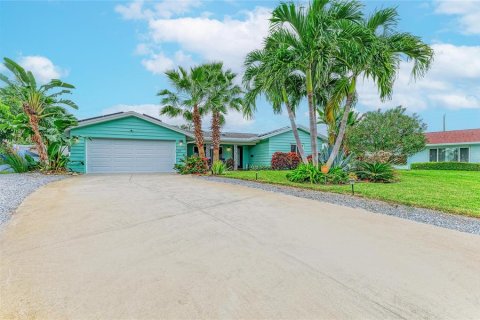 Villa ou maison à vendre à Bradenton, Floride: 2 chambres, 136.47 m2 № 2405430 - photo 3