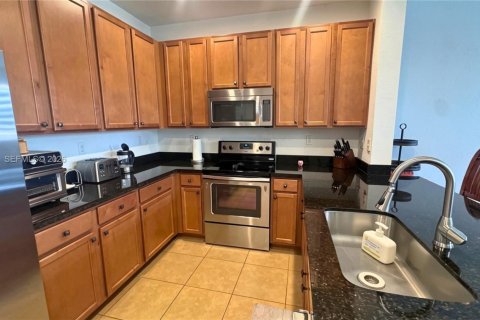 Copropriété à louer à Pembroke Pines, Floride: 2 chambres, 155.89 m2 № 2407822 - photo 8