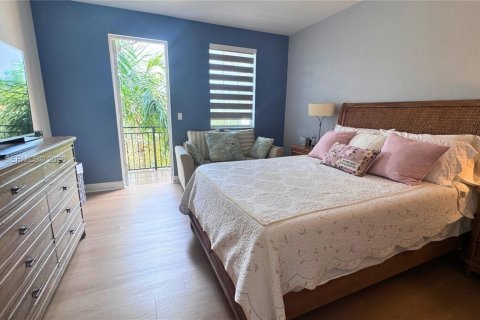 Copropriété à louer à Pembroke Pines, Floride: 2 chambres, 155.89 m2 № 2407822 - photo 15
