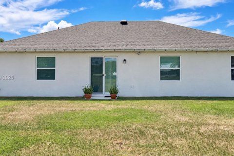 Villa ou maison à vendre à Port St. Lucie, Floride: 3 chambres, 189.52 m2 № 2407232 - photo 16