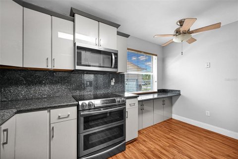 House in Homestead, Florida 4 bedrooms, 207.73 sq.m. № 2098690 - photo 27