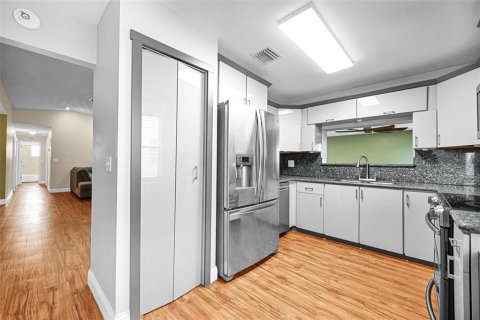 House in Homestead, Florida 4 bedrooms, 207.73 sq.m. № 2098690 - photo 29