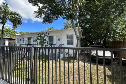Immobilier commercial à vendre à Miami, Floride: 154.5 m2 № 1928565 - photo 5