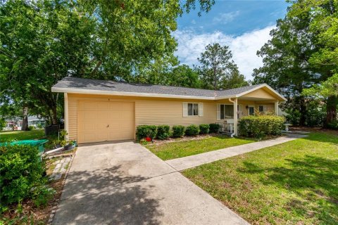 House in Ocala, Florida 2 bedrooms, 111.11 sq.m. № 2109696 - photo 2