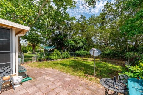 House in Ocala, Florida 2 bedrooms, 111.11 sq.m. № 2109696 - photo 18