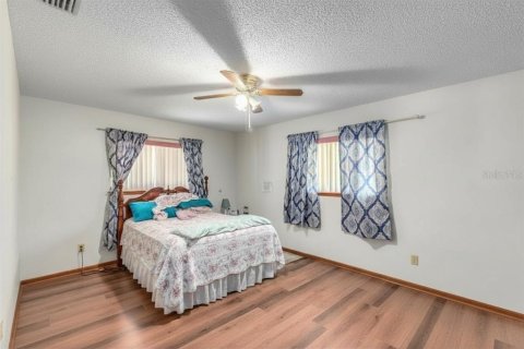House in Ocala, Florida 2 bedrooms, 111.11 sq.m. № 2109696 - photo 10