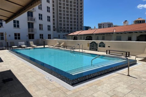 Condominio en venta en Coral Gables, Florida, 2 dormitorios, 94.76 m2 № 1934127 - foto 25