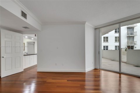 Condominio en venta en Coral Gables, Florida, 2 dormitorios, 94.76 m2 № 1934127 - foto 9