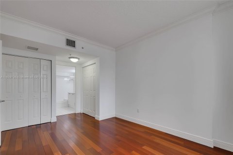 Condominio en venta en Coral Gables, Florida, 2 dormitorios, 94.76 m2 № 1934127 - foto 17