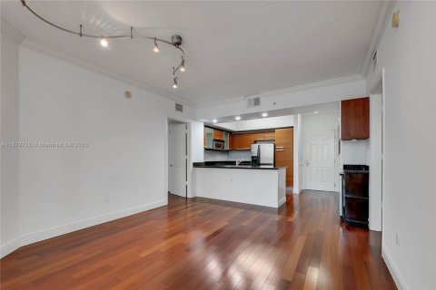 Condominio en venta en Coral Gables, Florida, 2 dormitorios, 94.76 m2 № 1934127 - foto 2