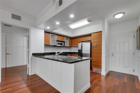 Condominio en venta en Coral Gables, Florida, 2 dormitorios, 94.76 m2 № 1934127 - foto 4