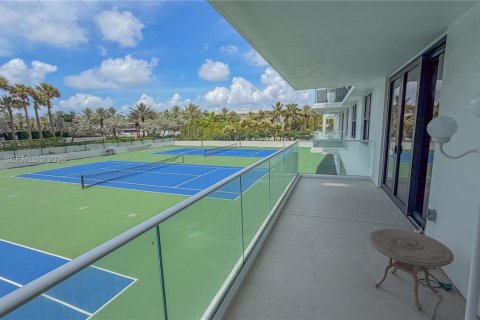 Condo in Bal Harbour, Florida, 2 bedrooms  № 2184820 - photo 22