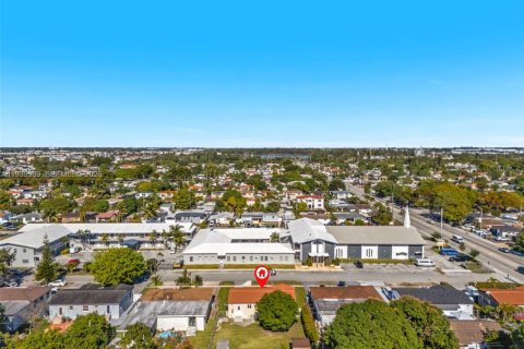 Villa ou maison à vendre à Hialeah, Floride: 3 chambres, 117.8 m2 № 1997671 - photo 25