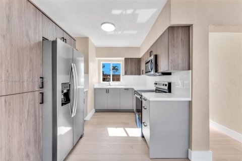 Villa ou maison à vendre à Hialeah, Floride: 3 chambres, 117.8 m2 № 1997671 - photo 7