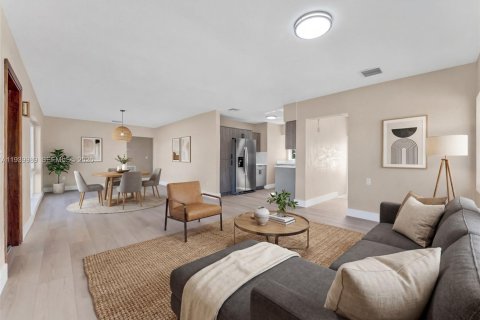 Villa ou maison à vendre à Hialeah, Floride: 3 chambres, 117.8 m2 № 1997671 - photo 5