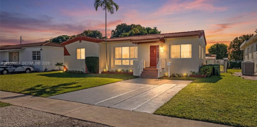 Villa ou maison à Hialeah, Floride 3 chambres, 117.8 m2 № 1997671