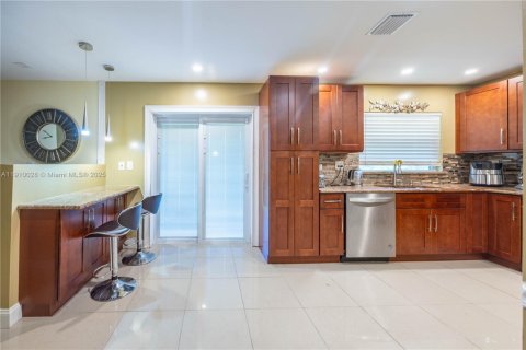 Villa ou maison à vendre à Coral Springs, Floride: 3 chambres, 161.65 m2 № 1966240 - photo 5