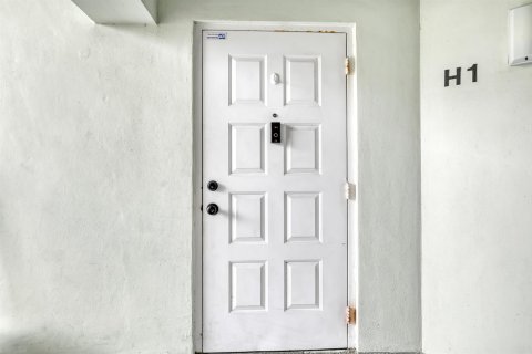 Купить кондоминиум в Уэст-Палм-Бич, Флорида 3 комнаты, 102.56м2, № 2084866 - фото 5