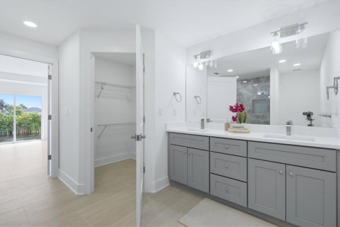 Villa ou maison à vendre à Cape Coral, Floride: 4 chambres, 156.35 m2 № 2351604 - photo 22