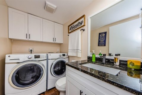 Touwnhouse à vendre à Palm Harbor, Floride: 2 chambres, 124.86 m2 № 1747201 - photo 24